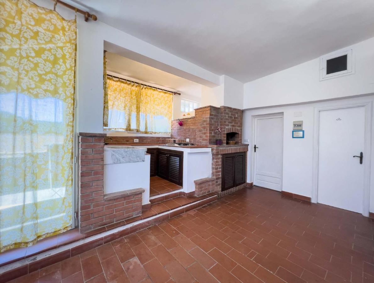 Azienda Agricola Sapereta Porto Azzurro Εξωτερικό φωτογραφία
