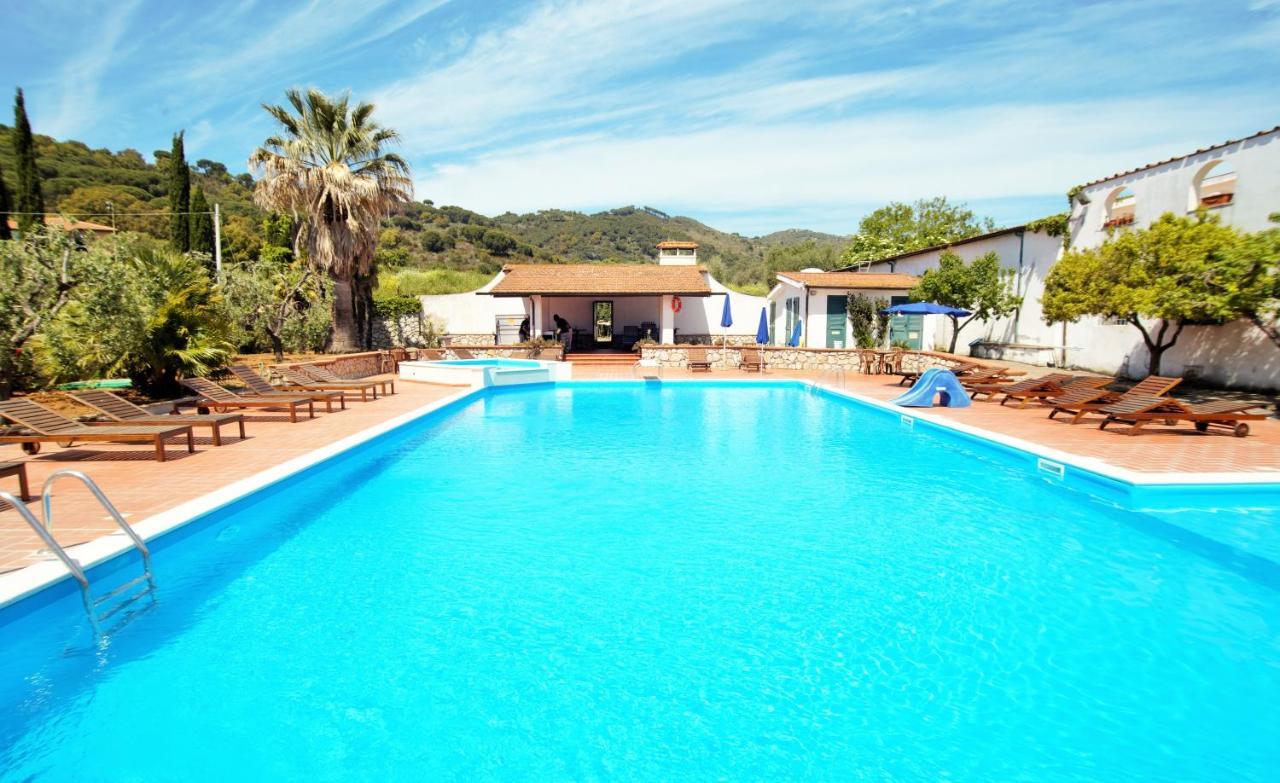 Azienda Agricola Sapereta Porto Azzurro Εξωτερικό φωτογραφία